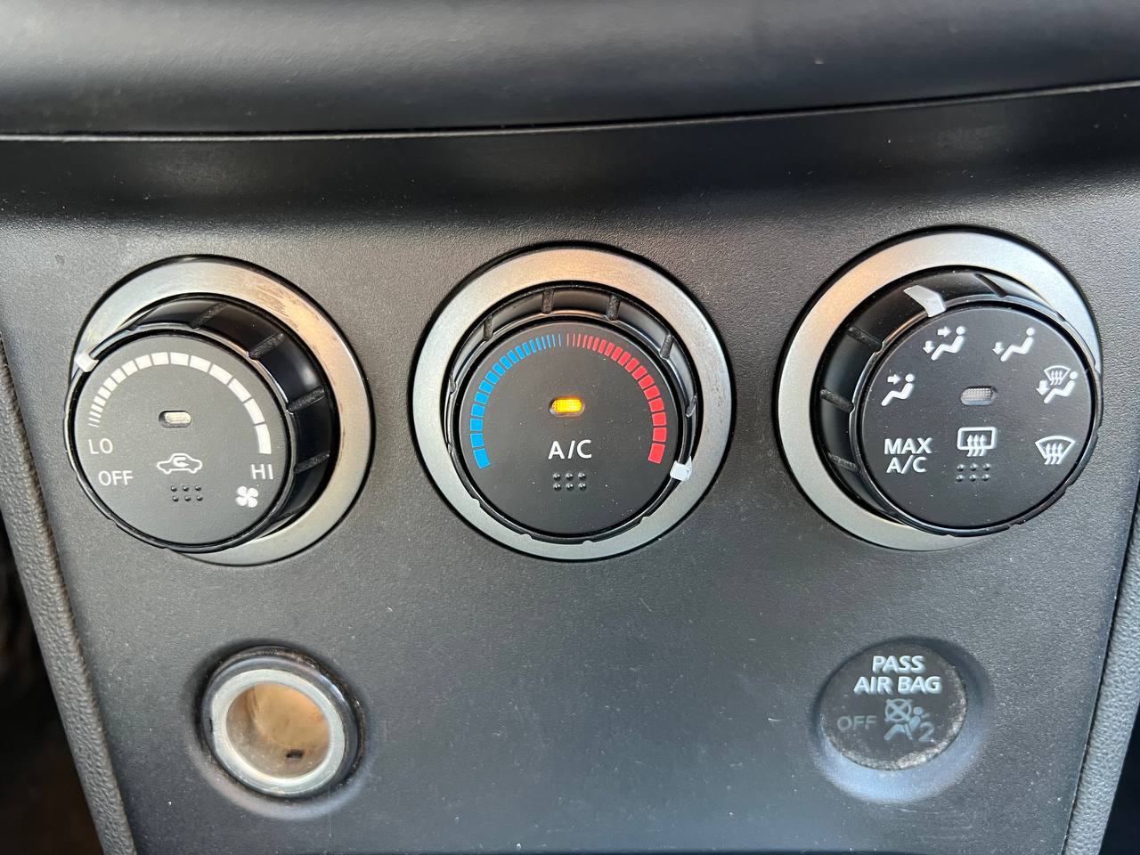 2013 Nissan Rogue S** Image principale