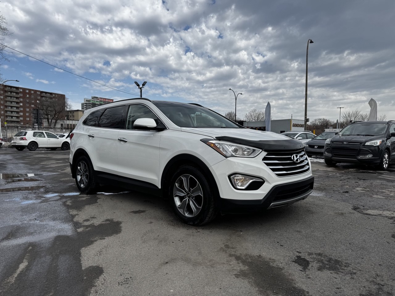 2016 Hyundai Santa Fe XL Luxury**6 PASSAGERS**Toit Ouvrant**CamÉra de Recul**SIEGES EN CUIR**Volant Chauffant**SIEGES CHAUFFANTS** Image principale