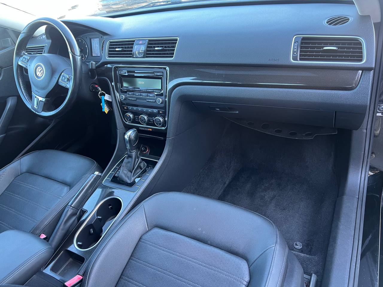 2013 Volkswagen Passat Comfortline**TOIT OUVRANT**MAGS**CUIR**SIEGES CHAUFFANTS** Image principale