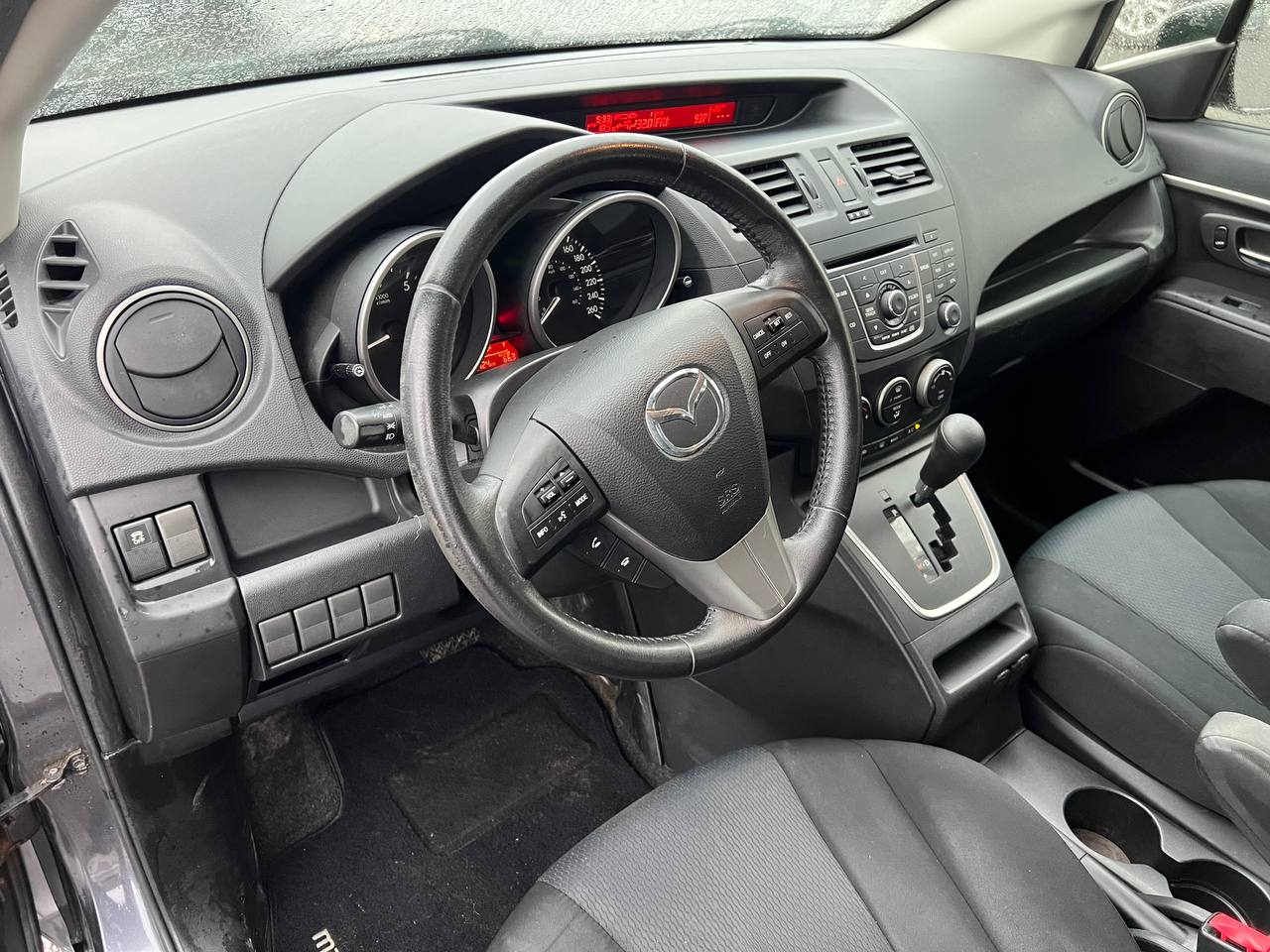 2013 Mazda 5 GS**6 PASSAGERS**Mags** Image principale