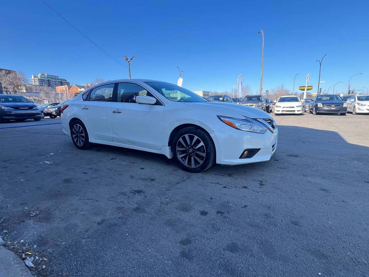 2016 Nissan Altima 2.5**Camera de recul**ALERTE ANGLE MORT**SIEGES CHAUFFANTS**MAGS**PUSH TO START** Image principale