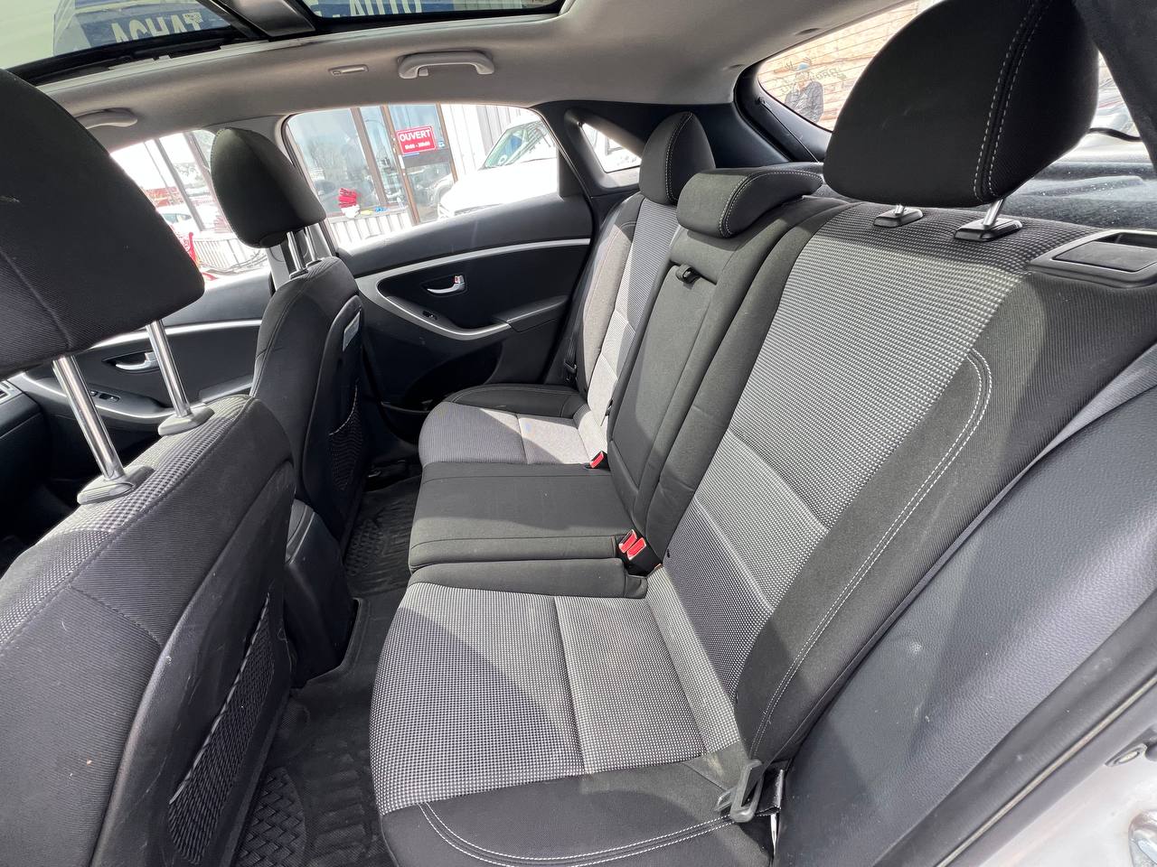 2013 Hyundai Elantra GT GLS**TOIT OUVRANT PANARAMIQUE**SIEGES CHAUFFANTS**MAGS** Image principale