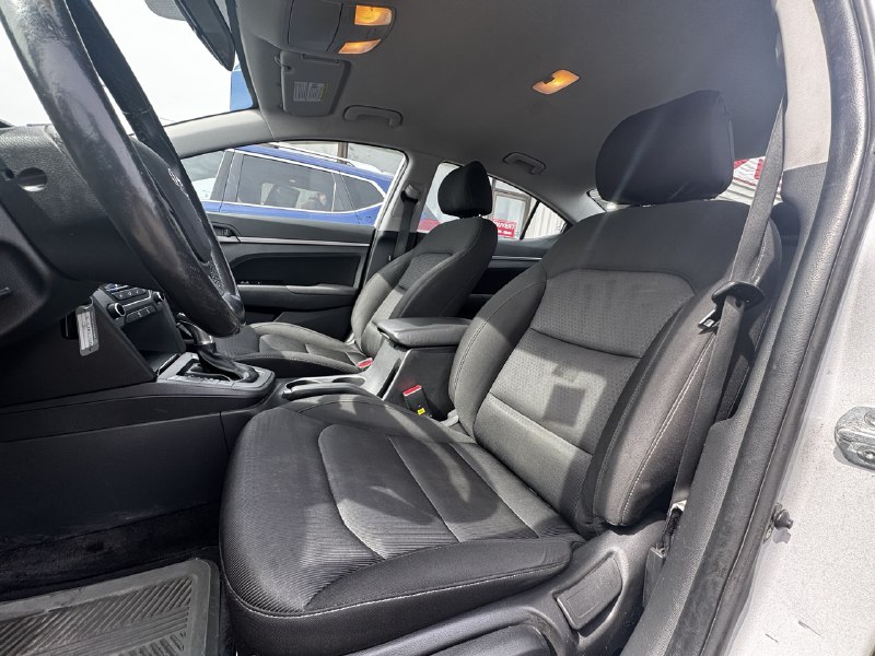 2018 Hyundai Elantra GL**CAMERA DE RECULE**SIEGES CHAUFFANTS**Volant Chauffant**SIEGES CHAUFFANTS** Image principale