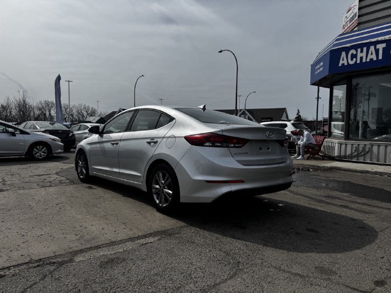 2018 Hyundai Elantra GL**CAMERA DE RECULE**SIEGES CHAUFFANTS**Volant Chauffant**SIEGES CHAUFFANTS** Image principale