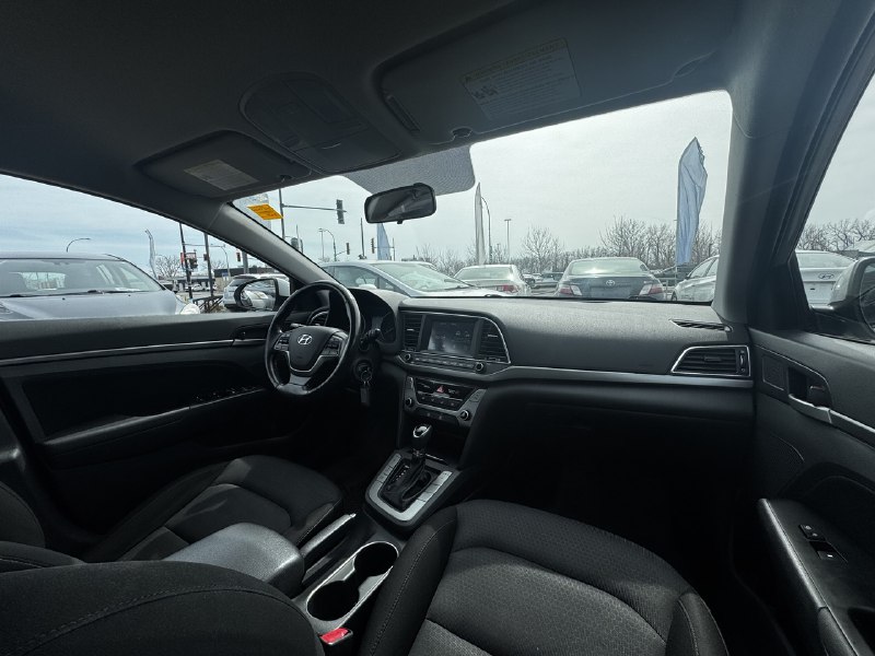2018 Hyundai Elantra GL**CAMERA DE RECULE**SIEGES CHAUFFANTS**Volant Chauffant**SIEGES CHAUFFANTS** Image principale