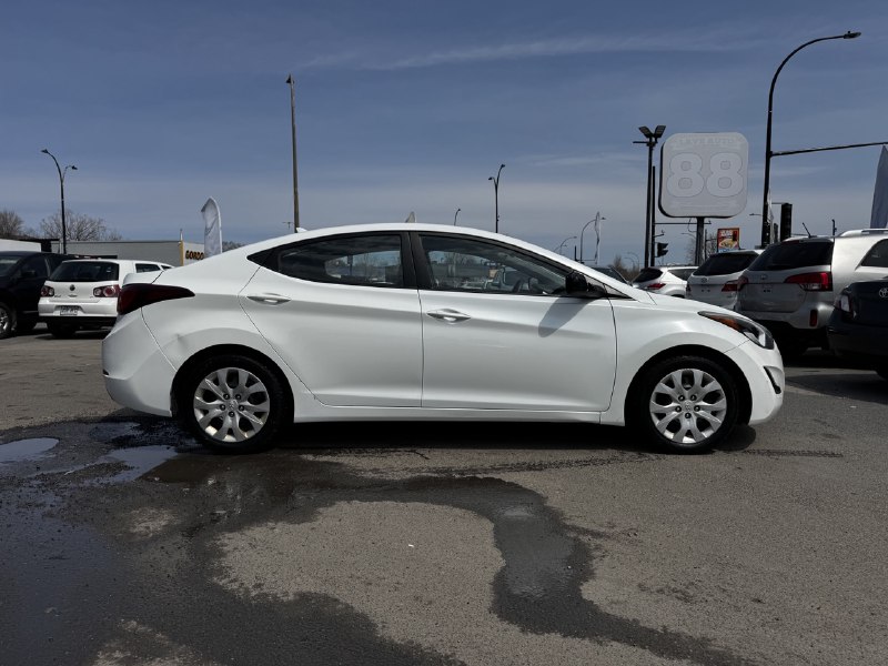 2014 Hyundai Elantra GL**SIEGES CHAUFFANTS**DÉmarreur À Distance** Image principale