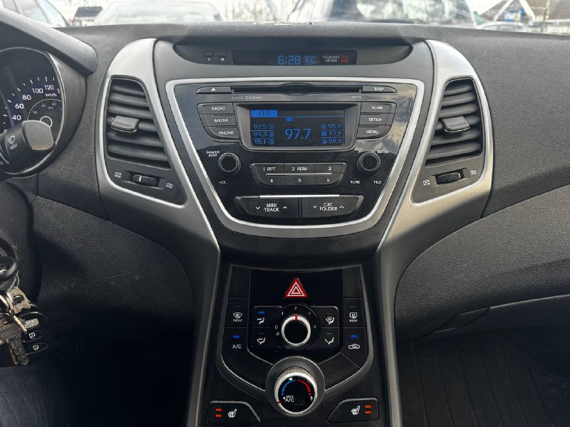 2015 Hyundai Elantra GL**SIEGES CAUFFANTS** Image principale
