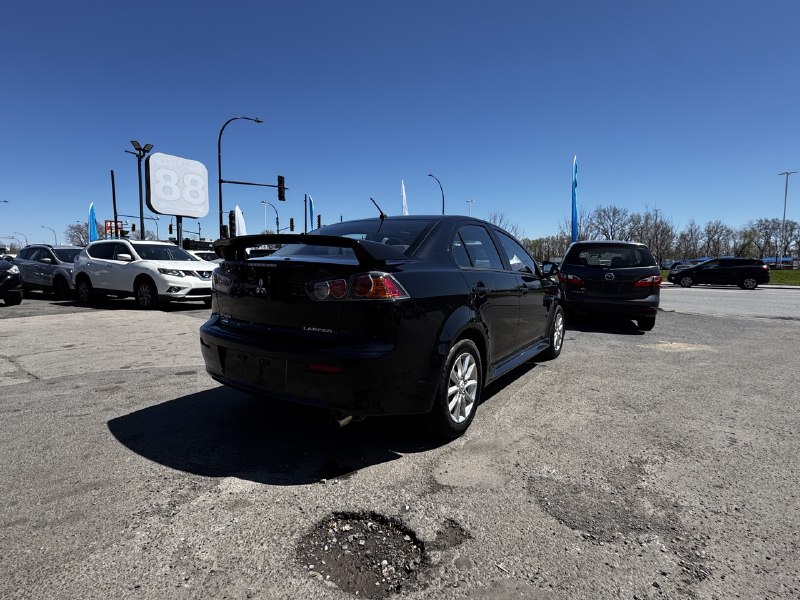 2015 Mitsubishi Lancer LIMITED**TOIT OUVRANT**SIEGES CHAUFFANTS**MAGS**AIRCLIM** Image principale