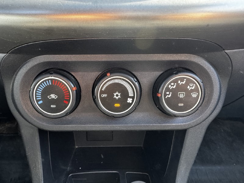 2015 Mitsubishi Lancer LIMITED**TOIT OUVRANT**SIEGES CHAUFFANTS**MAGS**AIRCLIM** Image principale