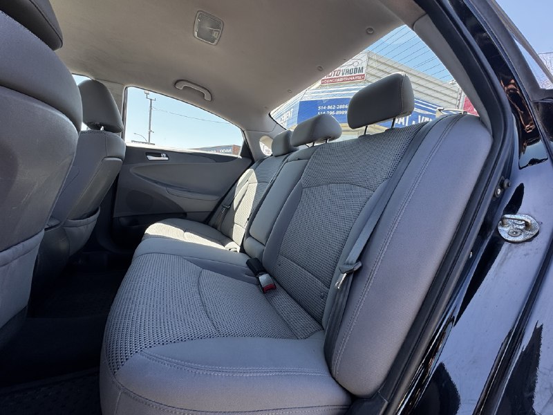 2011 Hyundai Sonata GL**PROMATION DU MOI !! 1 AN DE GARANTIE INCLUE DANS LE PRIX !!**SIEGES CHAUFFANTS**PRIX EN SPECIAL** Image principale