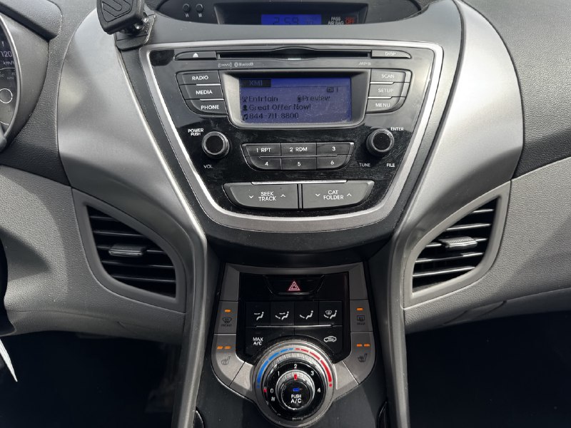 2013 Hyundai Elantra GL**SIEGES CHAUFFANTS**MODE ECO**REGULATEURE DE VITESSE** Image principale