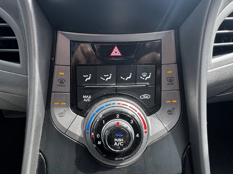 2013 Hyundai Elantra GL**SIEGES CHAUFFANTS**MODE ECO**REGULATEURE DE VITESSE** Image principale