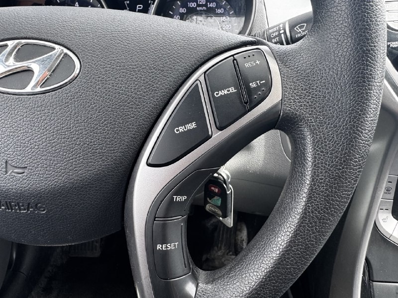 2013 Hyundai Elantra GL**SIEGES CHAUFFANTS**MODE ECO**REGULATEURE DE VITESSE** Image principale