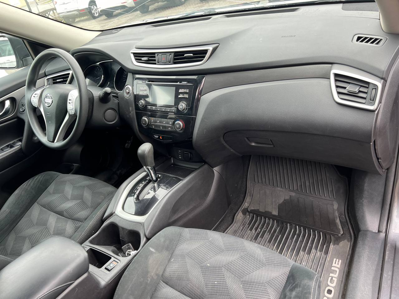 2015 Nissan Rogue SV**AWD**CERTIFIÉ Par la SAAQ**TOIT PANORAMIQUE**CAMERA DE RECULE**SIEGES CHAUFFANTS** Image principale