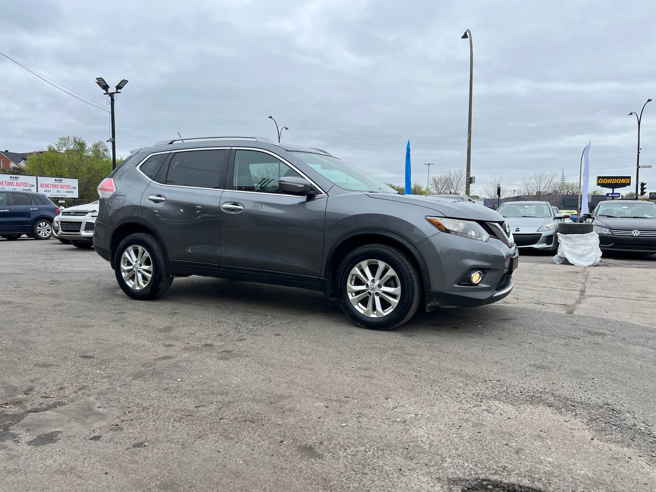2015 Nissan Rogue SV**AWD**CERTIFIÉ Par la SAAQ**TOIT PANORAMIQUE**CAMERA DE RECULE**SIEGES CHAUFFANTS** Image principale