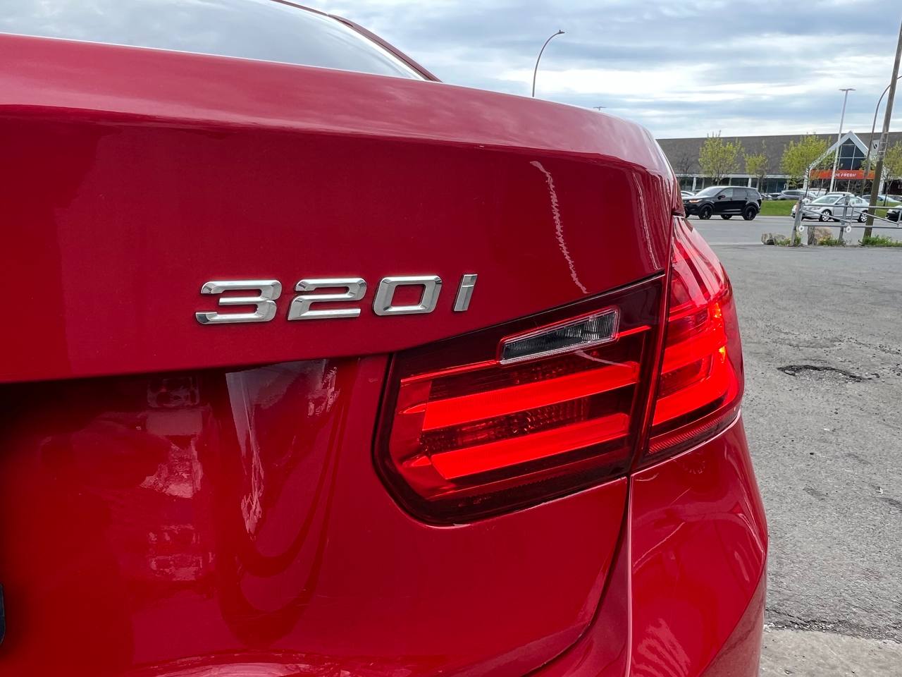 2014 BMW 320i xDrive 320i xDrive**AWD**TOIT OUVRANT**VOLANT CHAUFFANTS**SIEGES  EN CUIR**SIEGES CHAUFFANTS** Image principale