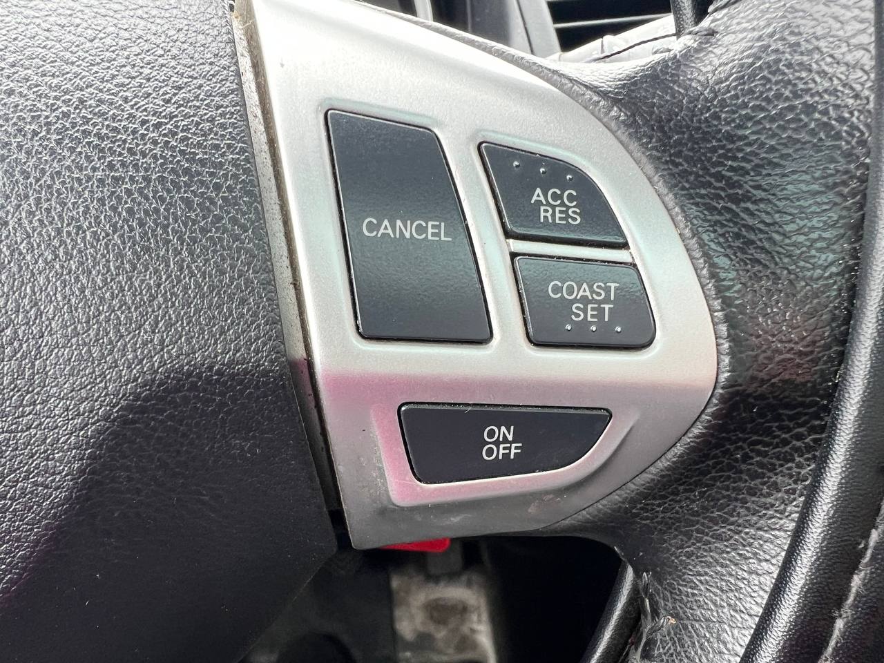 2015 Mitsubishi Lancer LIMITED** Jamais accidente**TOIT OUVRANT**SIEGES CHAUFFANTS**MAGS**AIRCLIM** Image principale