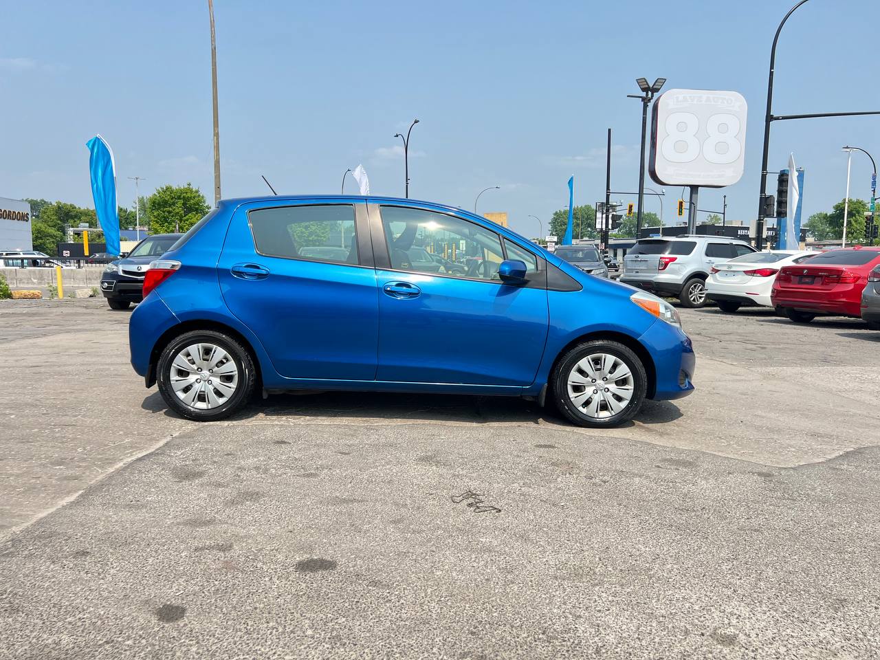 2012 Toyota Yaris LE**Un PropriÉtaire**Jamais accidente **BAS KILOMETRAGE** Image principale