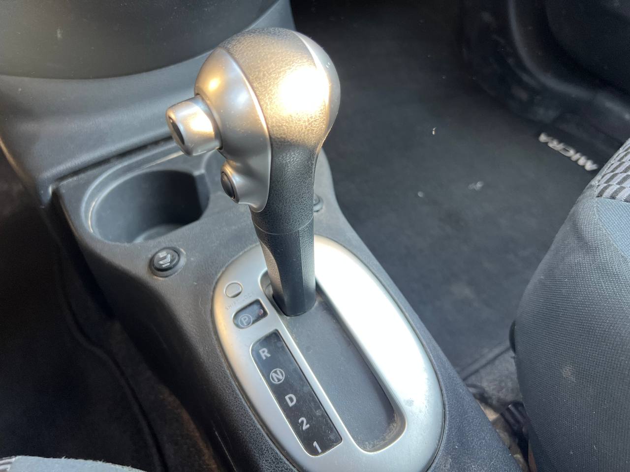 2015 Nissan Micra SV**CAMERA DE RECUL**SIEGES CHAUFFANTS**REG DU VITESSE*** Image principale