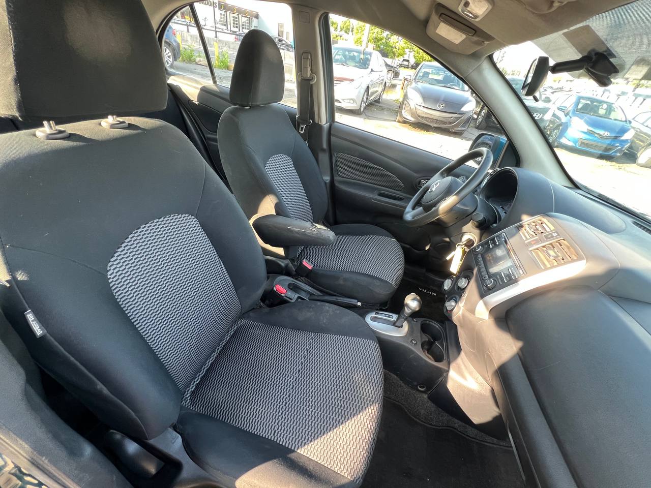 2015 Nissan Micra SV**CAMERA DE RECUL**SIEGES CHAUFFANTS**REG DU VITESSE*** Image principale