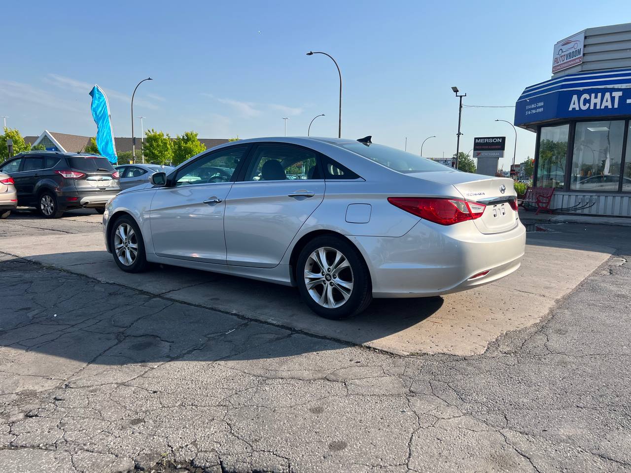 2012 Hyundai Sonata Limited**Jamais Accidente****TOIT OUVRANT PANORAMIQUE**SIEGE EN CUIR**SIEGES CHAUFFANTS**SIEGES CHAUFFANTS ARRIER**MAGS** Main Image