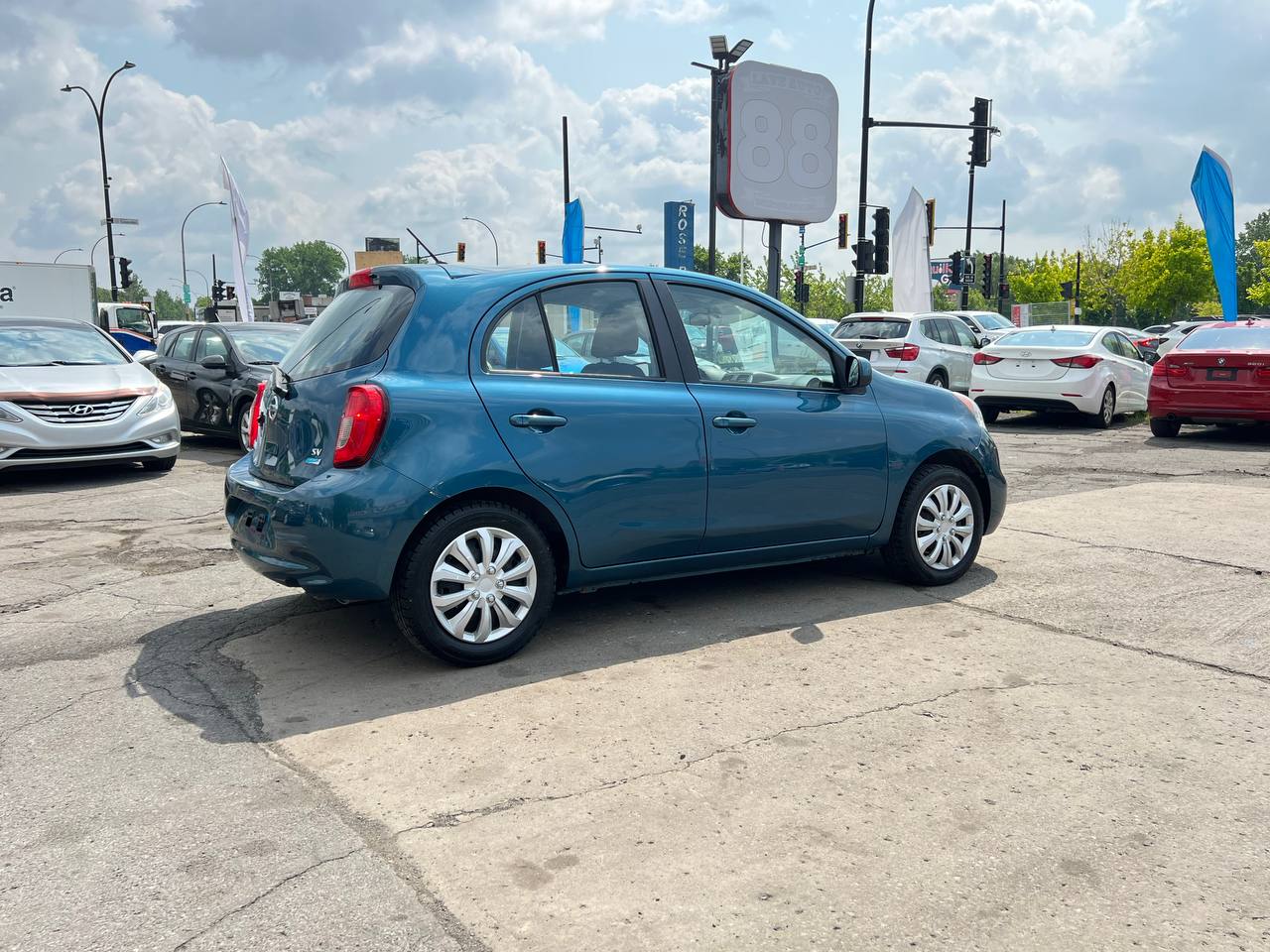 2015 Nissan Micra SV**CAMERA DE RECUL**SIEGES CHAUFFANTS**REG DU VITESSE*** Image principale