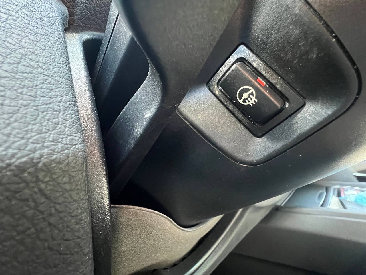 2014 BMW 320i 320i xDrive**AWD**CERTIFIÉ Par La SAAQ**Jamais accidente**TOIT OUVRANT**VOLANT CHAUFFANTS**SIEGES  EN CUIR**SIEGES CHAUFFANTS** Main Image