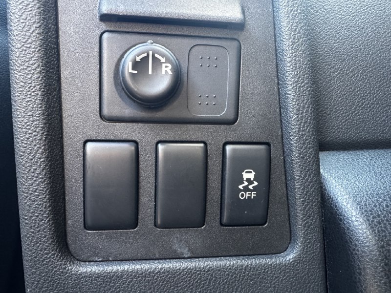 2013 Nissan Rogue S** Main Image
