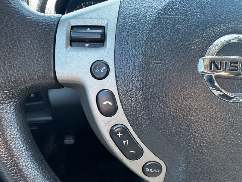 2013 Nissan Rogue S** Main Image