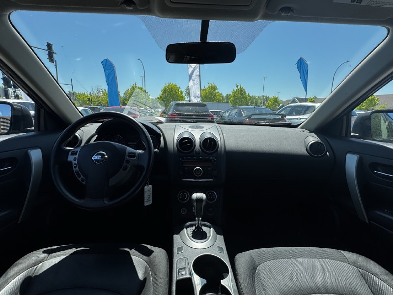 2013 Nissan Rogue S** Main Image