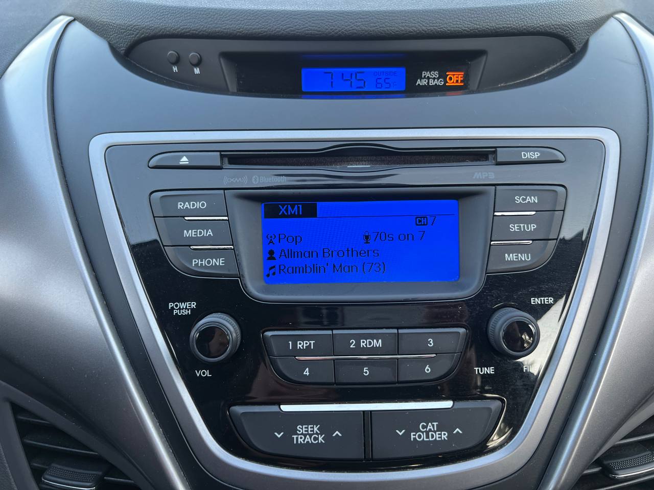 2013 Hyundai Elantra GL**SAAQ CERTIFIEE**SIEGES CHAUFFANTS** Main Image