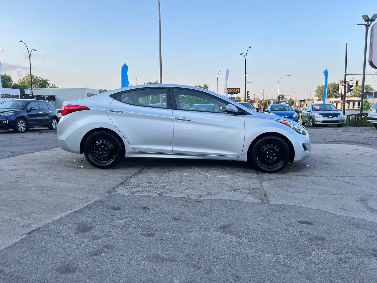 2013 Hyundai Elantra GL**SAAQ CERTIFIEE**SIEGES CHAUFFANTS** Main Image
