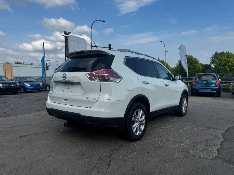 2016 Nissan Rogue SV**AWD**CAMERA DE RECULE**SIEGES CHAUFFNATS**MAGS**SIEGES ELECTRIC** Main Image