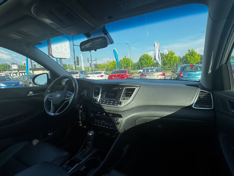 2017 Hyundai Tucson SE**AWD**Jamais accidente**Un PropriÉtaire**CUIR**TOIT PANORAMIQUE**VOLANT CHAUFFNATS**SIEGES CHAUFFANTS**MAGS**CAMERA DE RECULE** Image principale