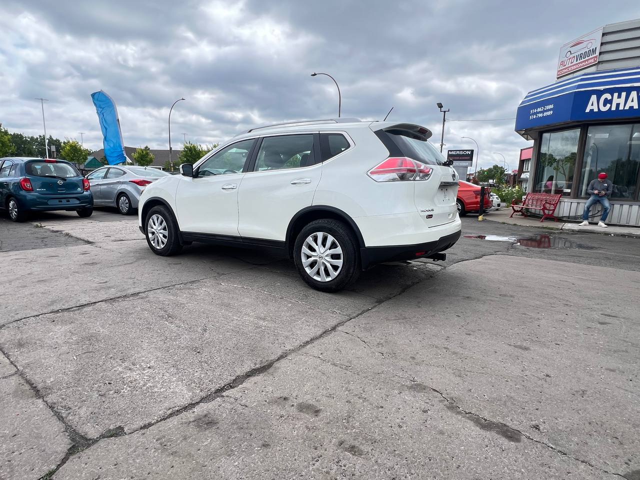 2015 Nissan Rogue SV**Jamais accidentÉ**CAMERA DE RECULE**SIEGES CHAUFFNATS** Image principale