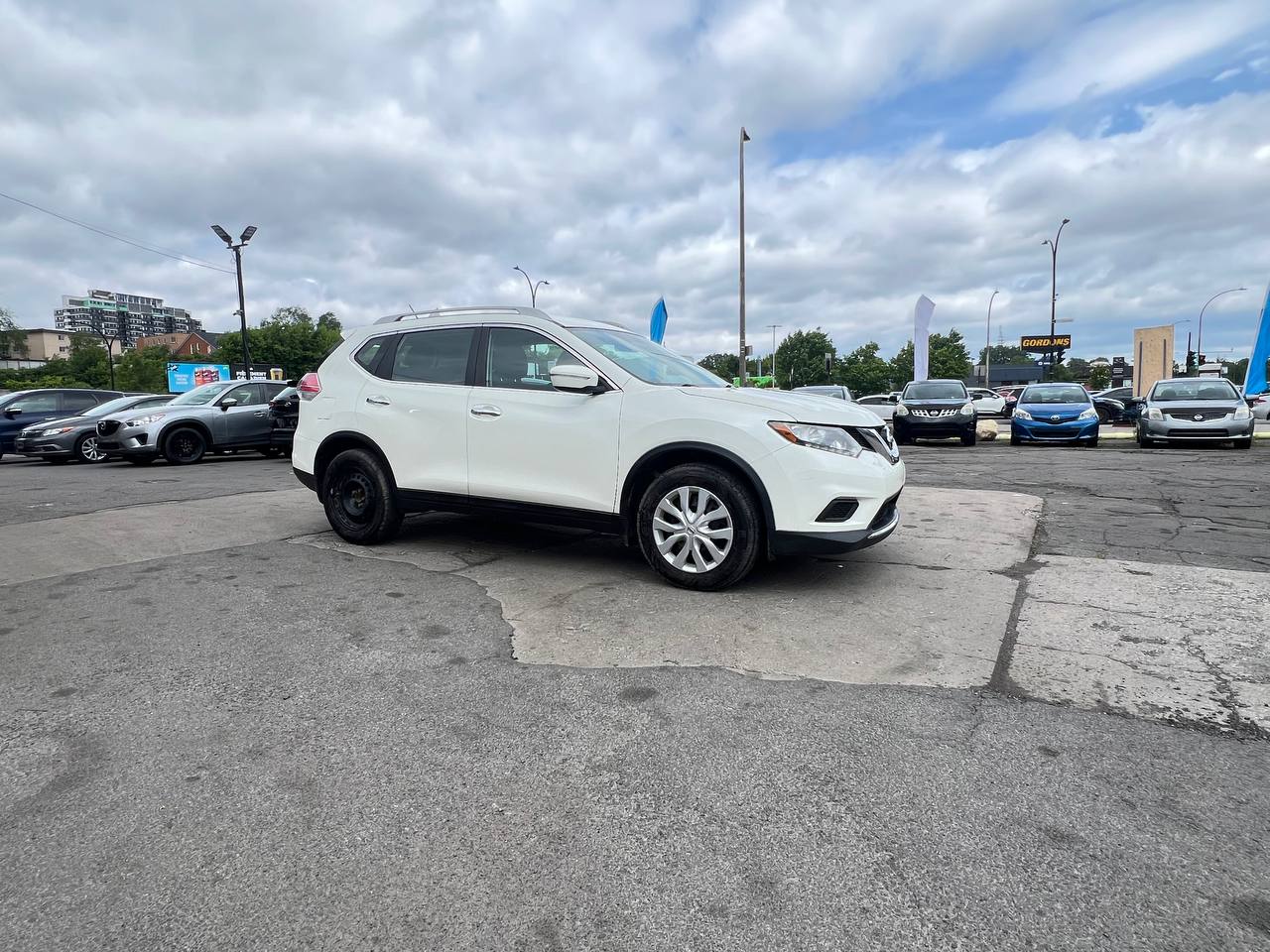 2015 Nissan Rogue SV**Jamais accidentÉ**CAMERA DE RECULE**SIEGES CHAUFFNATS** Image principale