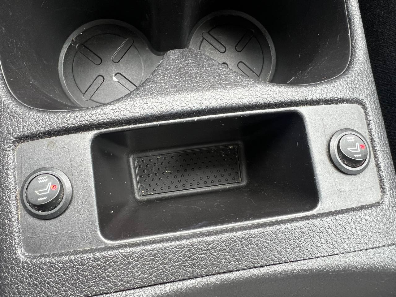 2015 Nissan Rogue SV**Jamais accidentÉ**CAMERA DE RECULE**SIEGES CHAUFFNATS** Image principale