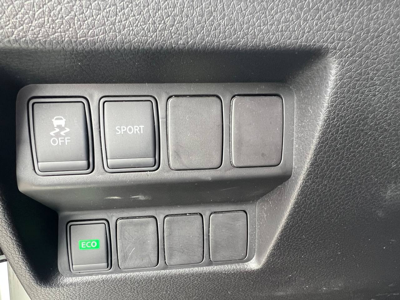 2015 Nissan Rogue SV**Jamais accidentÉ**CAMERA DE RECULE**SIEGES CHAUFFNATS** Image principale