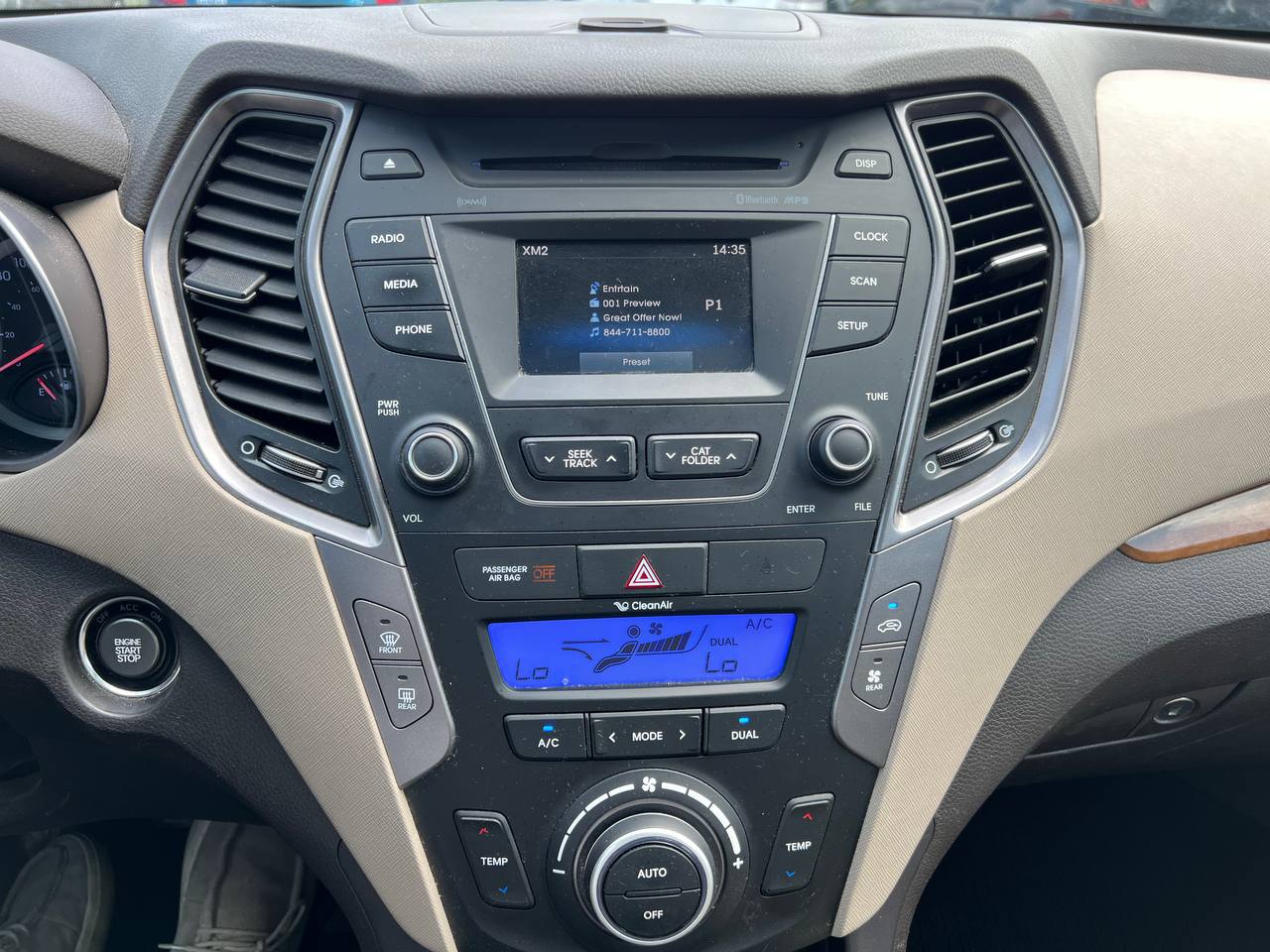 2016 Hyundai Santa Fe XL Luxury**6 PASSAGERS**AWD**Toit Ouvrant**CamÉra de Recul**SIEGES EN CUIR**Volant Chauffant**SIEGES CHAUFFANTS** Image principale