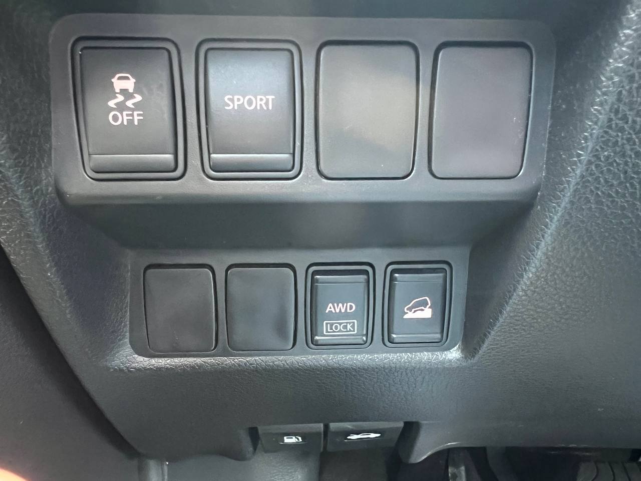 2014 Nissan Rogue SV**AWD**TOIT OUVRANT PANORAMIQUE**CAMERA DE RECULE**SIEGES CHAUFFNATS** Image principale