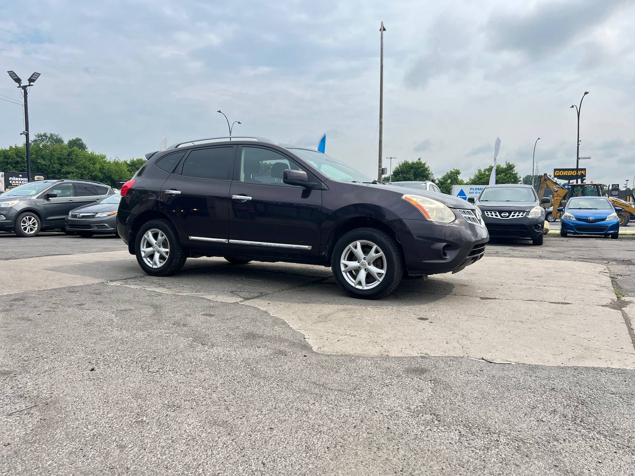 2011 Nissan Rogue SV**AWD**CAMERA DE RECULE**SIEGES CHAUFFNATS**MAGS** Main Image