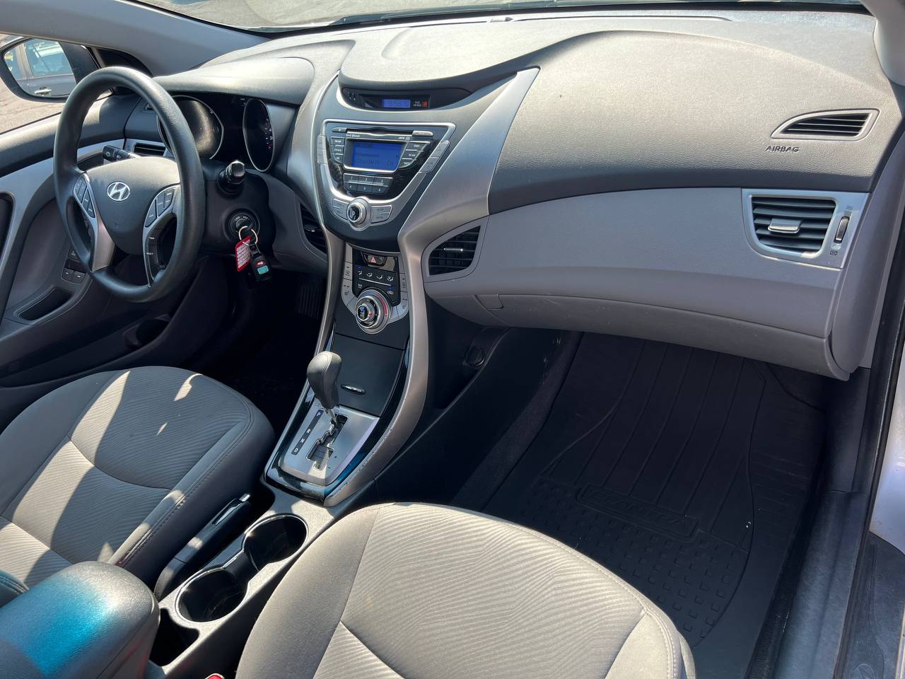 2013 Hyundai Elantra GL**Jamais accidente**SIEGES CHAUFFANTS** Image principale