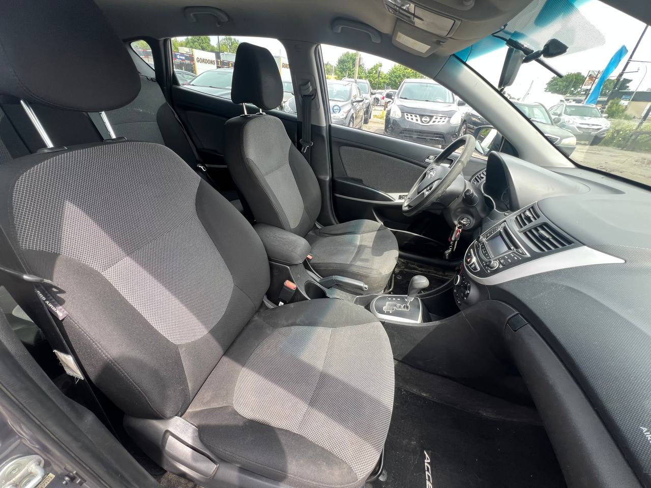 2013 Hyundai Accent GL**SIEGES CHAUFFENT** Image principale