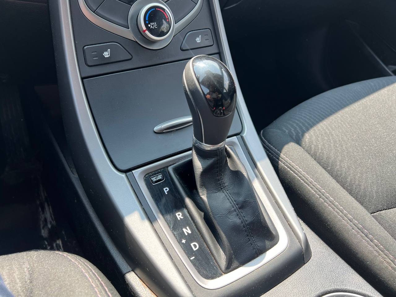 2015 Hyundai Elantra GL**Un PropriÉtaire**SIEGES CHAUFFANTS**BLUETOOTH** Image principale