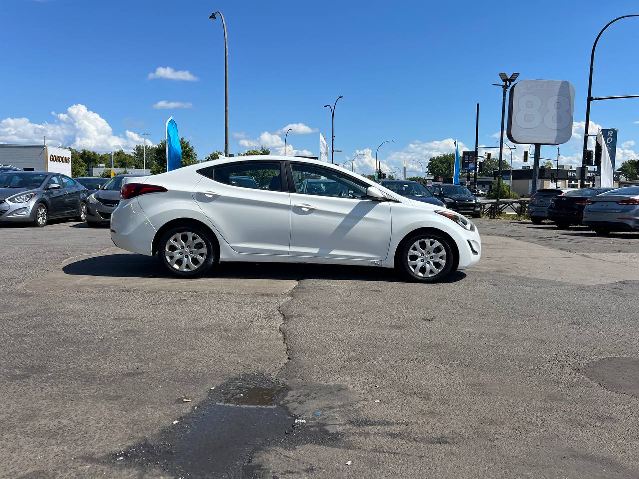 2014 Hyundai Elantra GL**SAAQ CERTIFIEE**SIEGES CHAUFFANTS** Image principale