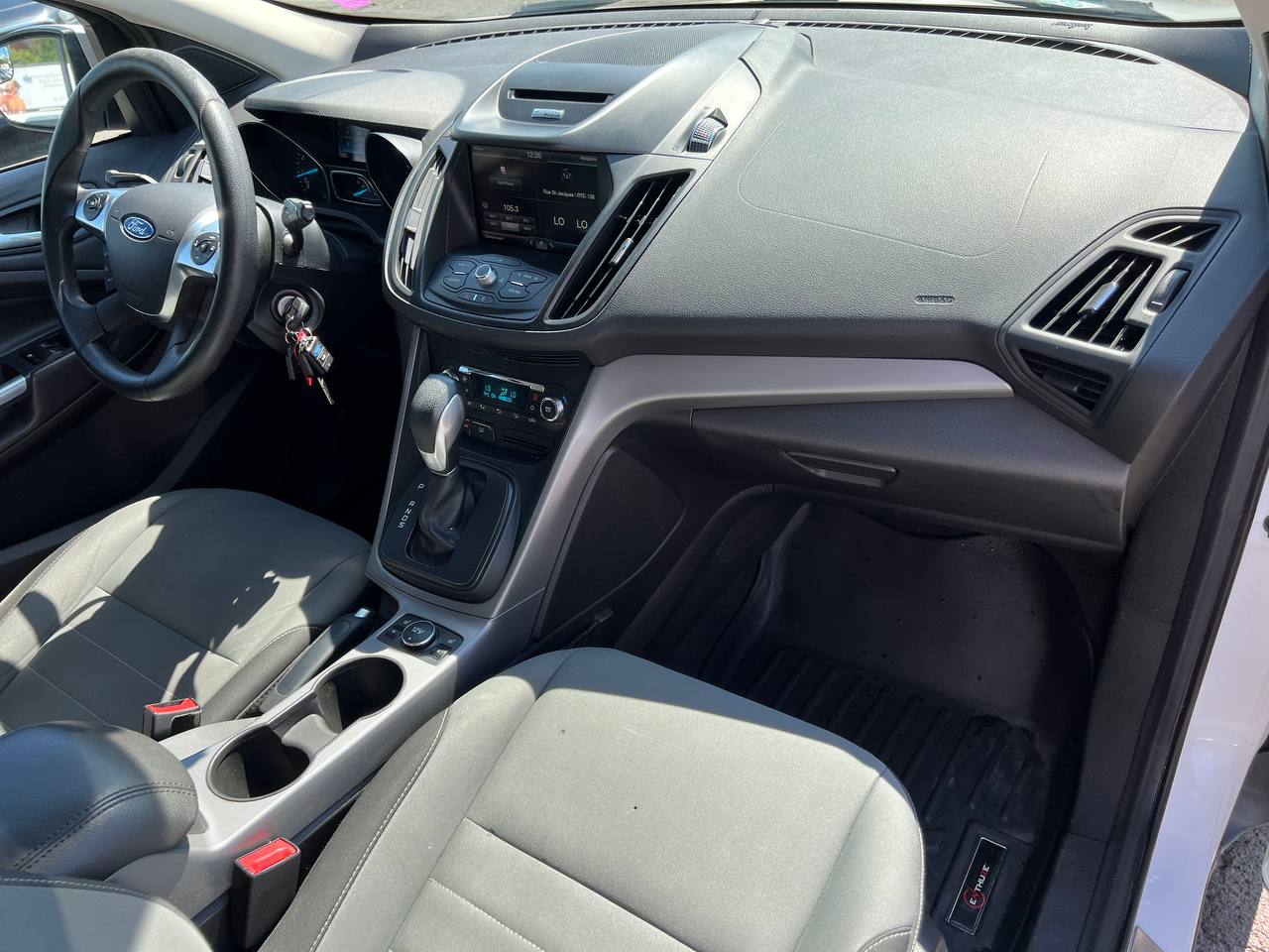 2015 Ford Escape SE**AWD**SAAQ CERTIFIEE**Jamais accidente**CamÉra de Recul**Navigation**SIEGES CHAUFFANTS**MAGS**DÉmarreur À Distance** Image principale