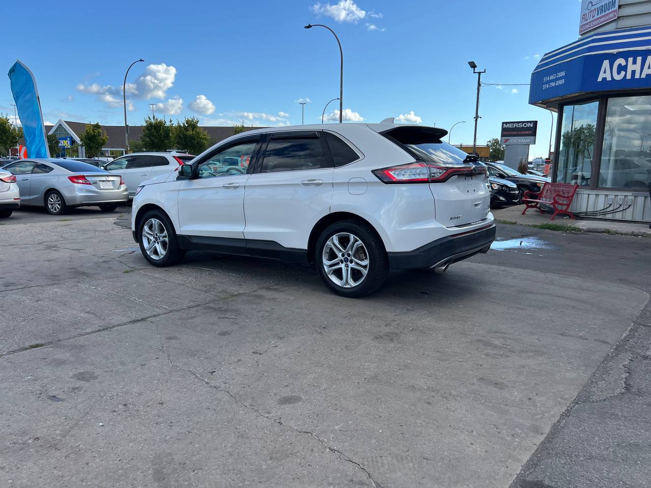 2015 Ford Edge TitaniumT**AWD**Toit Ouvrant Panaromique**ANGLE MORT**CamÉra de Recul**SIEGES EN CUIR**Navigation**SIEGES CHAUFFANTS**SIEGES CHAUFFANTS ARRIERE**SiÈges ventilÉs**VOLANT CHAUFFANTS**MAGS**dÉmarrage À distance** Image principale