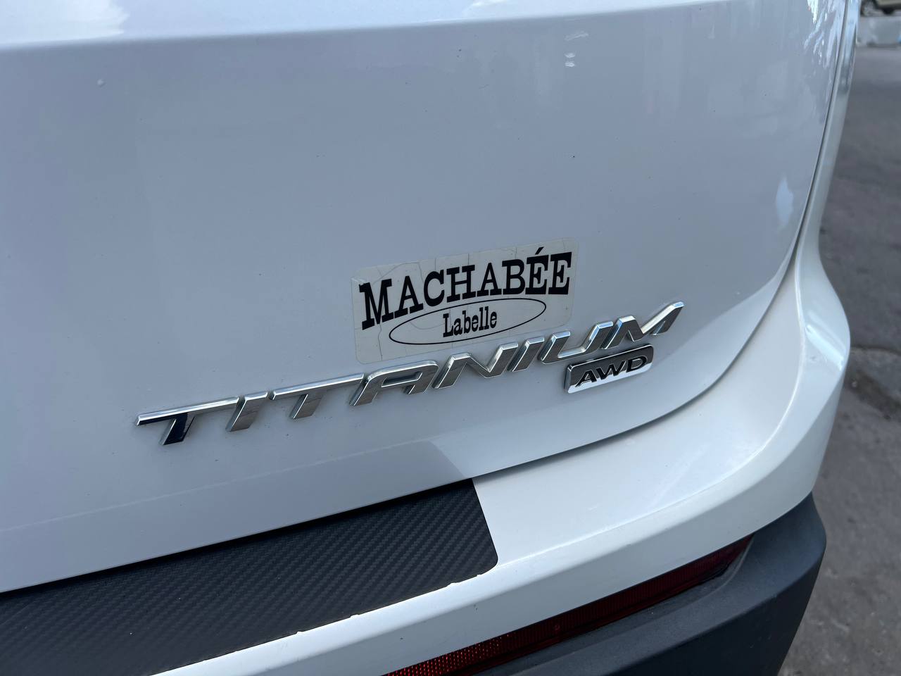2015 Ford Edge TitaniumT**AWD**Toit Ouvrant Panaromique**ANGLE MORT**CamÉra de Recul**SIEGES EN CUIR**Navigation**SIEGES CHAUFFANTS**SIEGES CHAUFFANTS ARRIERE**SiÈges ventilÉs**VOLANT CHAUFFANTS**MAGS**dÉmarrage À distance** Image principale