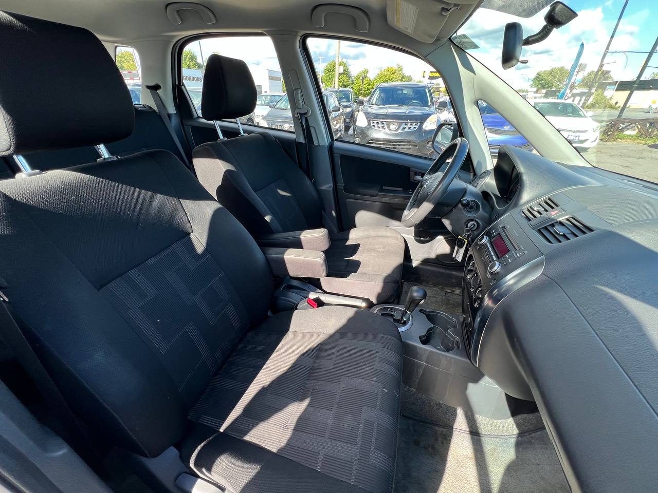2010 Suzuki SX4 JX**AWD**MAGS** Image principale