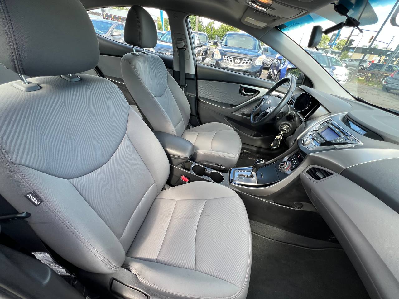2013 Hyundai Elantra GLS**Jamais accidente**Un PropriÉtaire**Toit Ouvrant**SIEGES CHAUFFANTS**SIEGES CHAUFFANTS ARRIERE**MAGS** Image principale